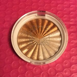 OFRA HIGHLITER EVERGLOW NWOT